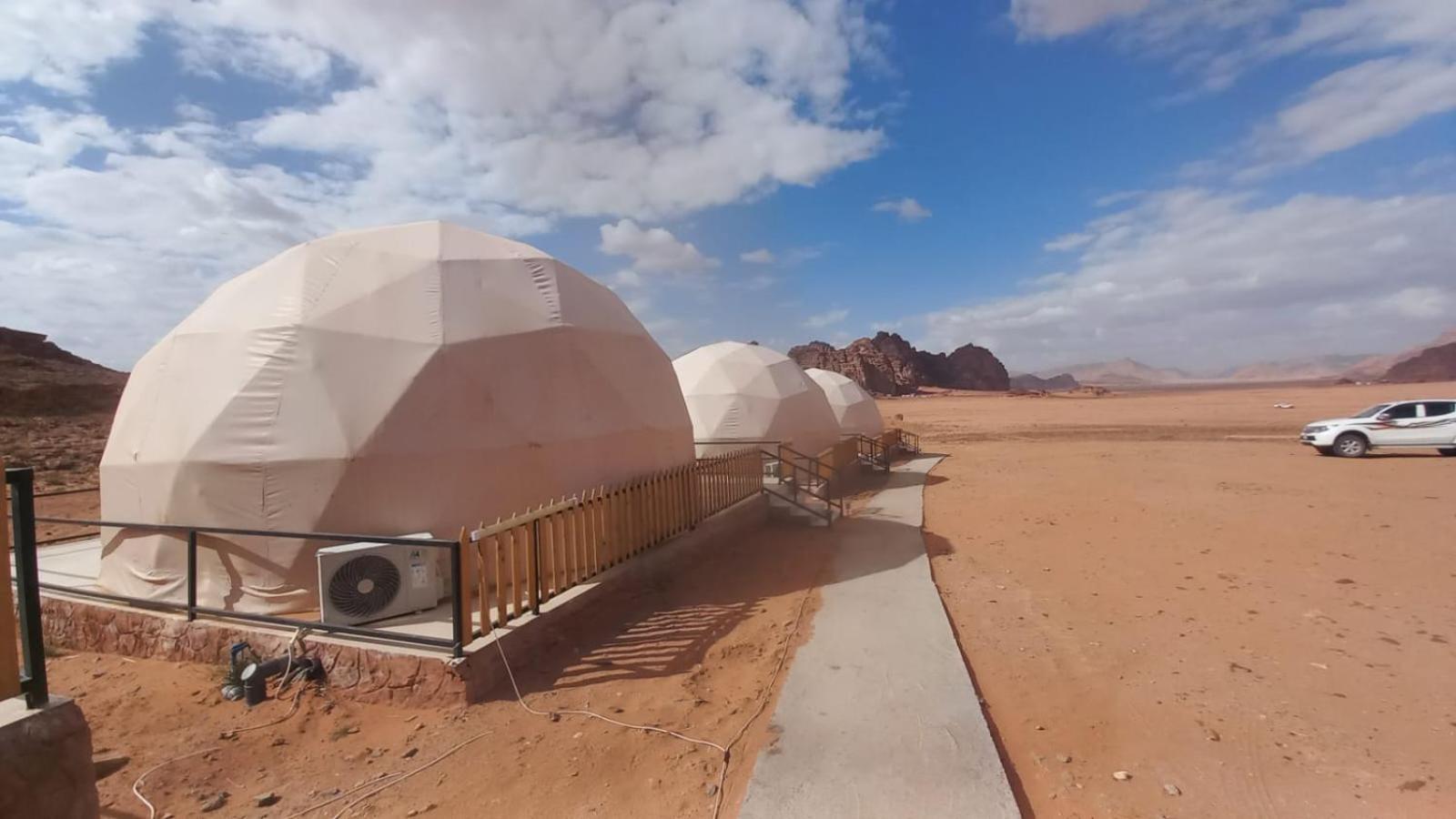 فندق Al Raha Luxury Camp وادي رم المظهر الخارجي الصورة