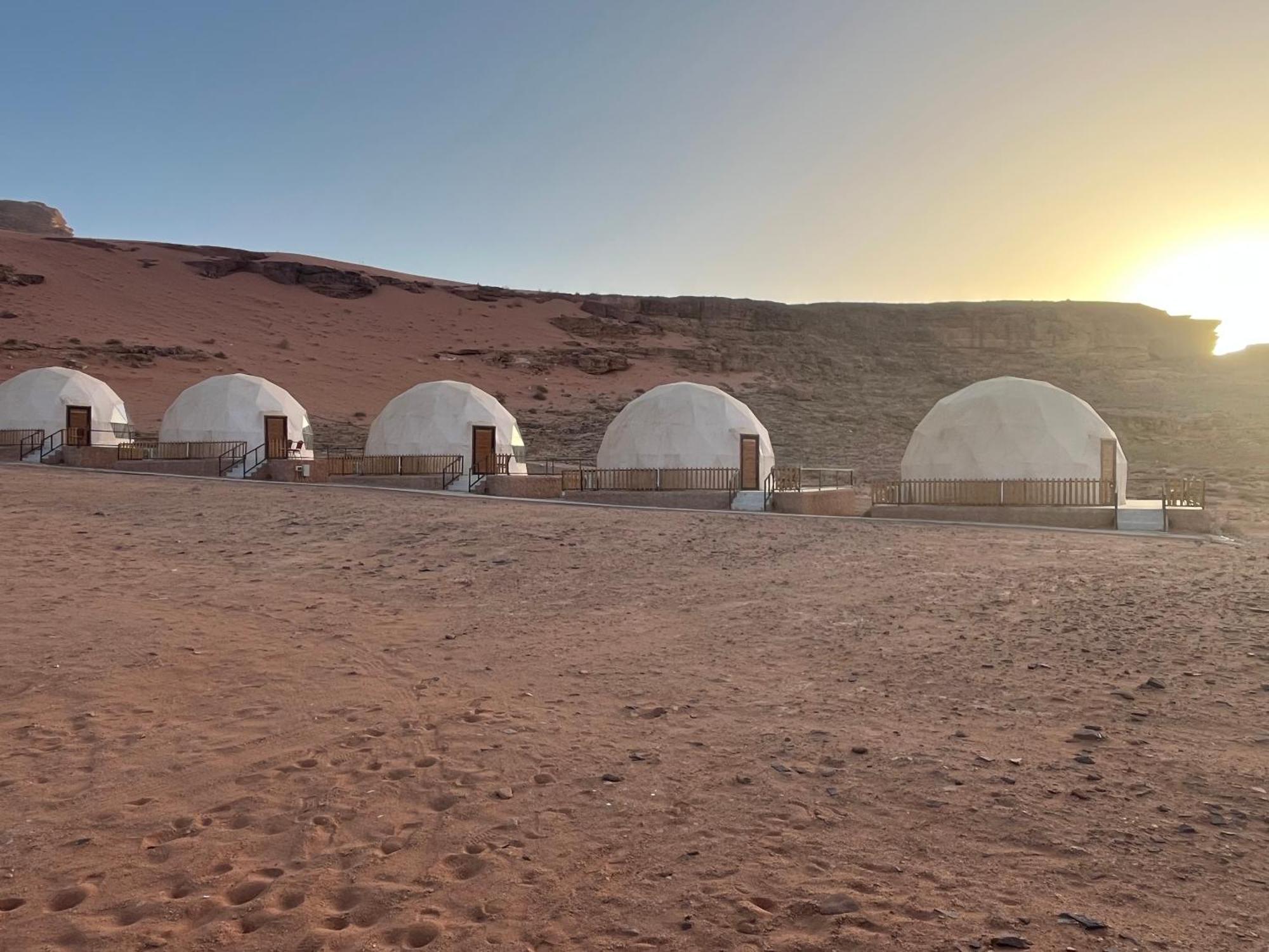 فندق Al Raha Luxury Camp وادي رم المظهر الخارجي الصورة