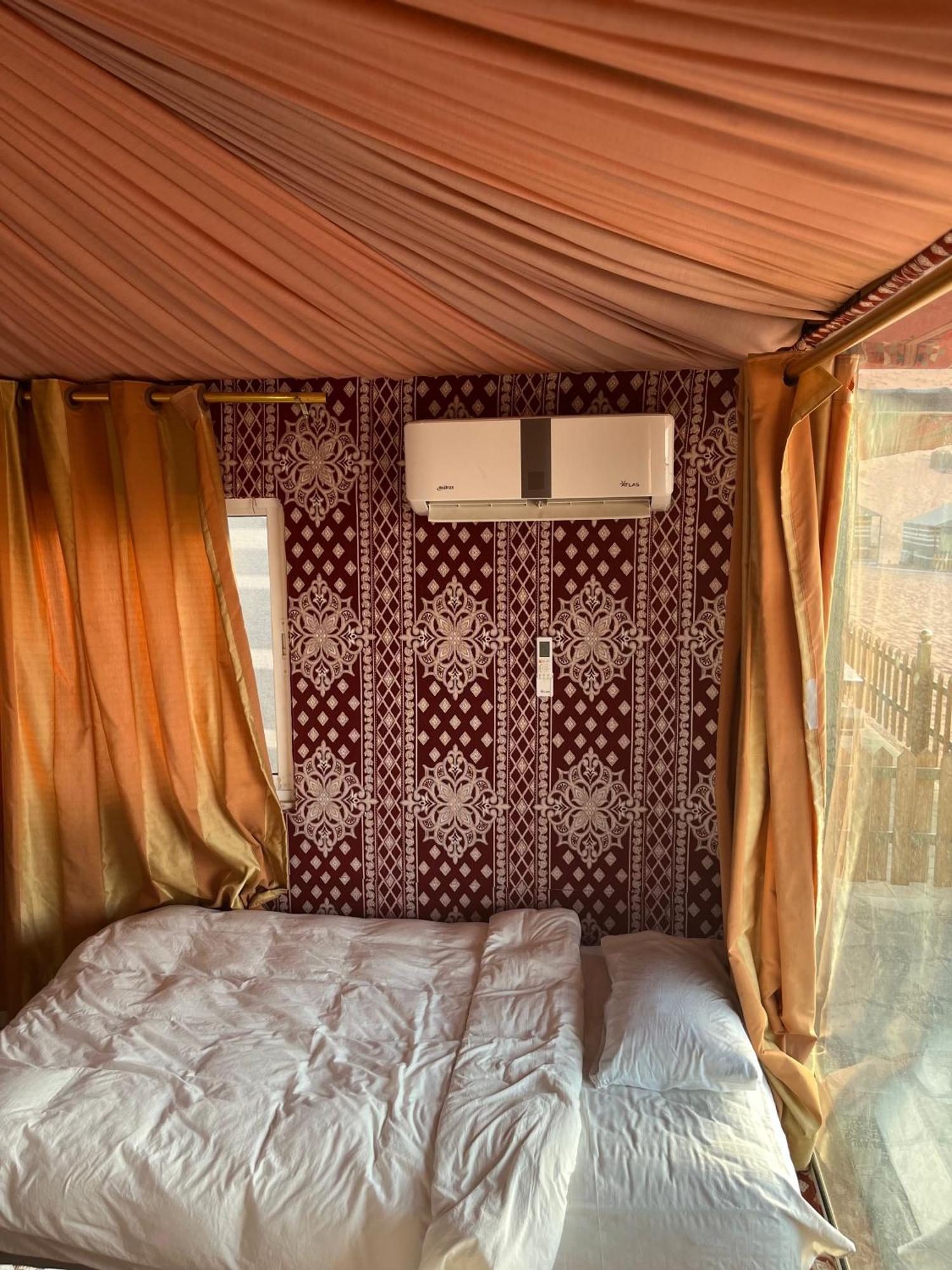 فندق Al Raha Luxury Camp وادي رم المظهر الخارجي الصورة