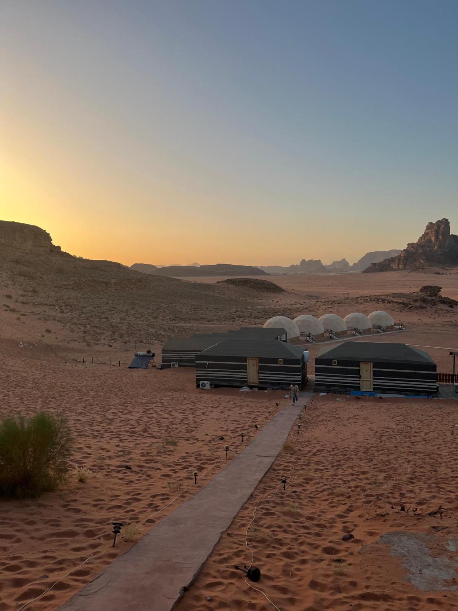 فندق Al Raha Luxury Camp وادي رم المظهر الخارجي الصورة